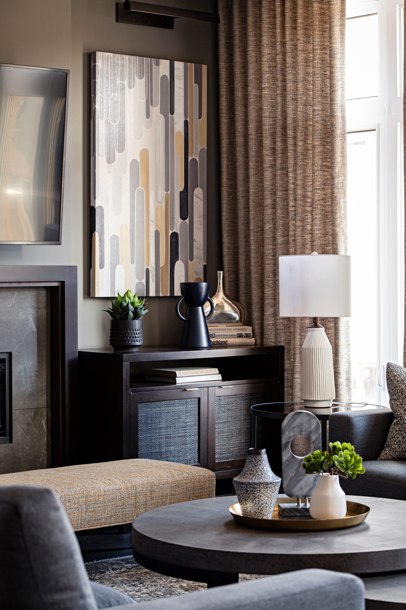 Living room Interior Design Oakville coffee table